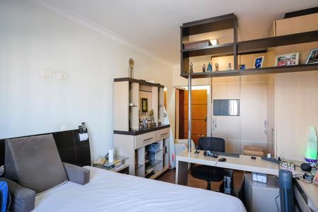 Casa para alugar com 396m², 4 quartos e 6 vagasSuíte 2