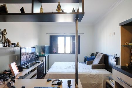 Casa para alugar com 396m², 4 quartos e 6 vagasSuíte 2