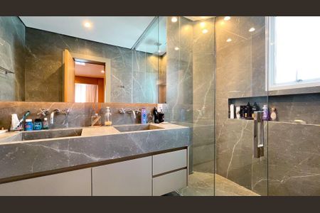 Apartamento à venda com 400m², 4 quartos e 4 vagas Apartamento à venda com 400m², 4 quartos e 4 vagasFoto 25