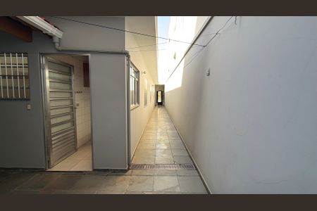 Casa para alugar com 150m², 3 quartos e 2 vagas Casa para alugar com 150m², 3 quartos e 2 vagasQuintal