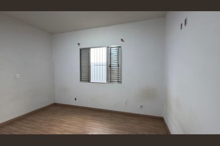 Casa para alugar com 150m², 3 quartos e 2 vagas Casa para alugar com 150m², 3 quartos e 2 vagasSuite