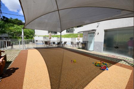 Apartamento para alugar com 60m², 2 quartos e 1 vaga Apartamento para alugar com 60m², 2 quartos e 1 vagaÁrea comum - Churrasqueira