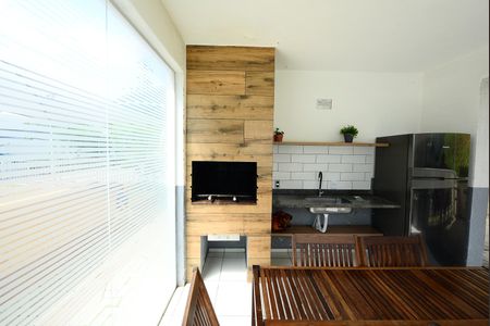 Apartamento para alugar com 60m², 2 quartos e 1 vaga Apartamento para alugar com 60m², 2 quartos e 1 vagaÁrea comum - Churrasqueira