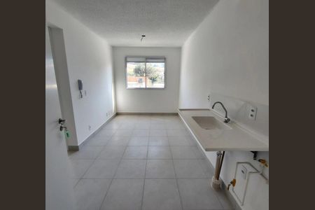 Apartamento à venda com 32m², 2 quartos e sem vaga Apartamento à venda com 32m², 2 quartos e sem vagaSala / Cozinha