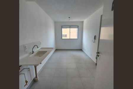 Apartamento à venda com 32m², 2 quartos e sem vaga Apartamento à venda com 32m², 2 quartos e sem vagaSala / Cozinha