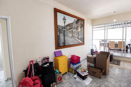 Apartamento para alugar com 120m², 2 quartos e sem vagaSala
