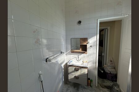 Apartamento para alugar com 120m², 2 quartos e sem vagaBanheiro
