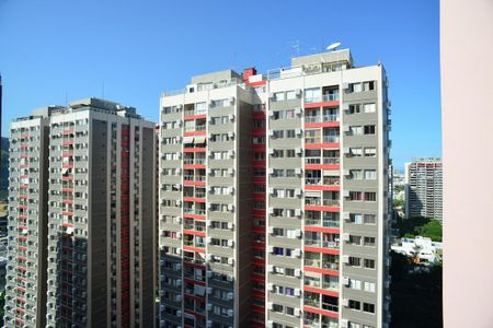 Varanda de apartamento para alugar com 2 quartos, 76m² em Barra da Tijuca, Rio de Janeiro
