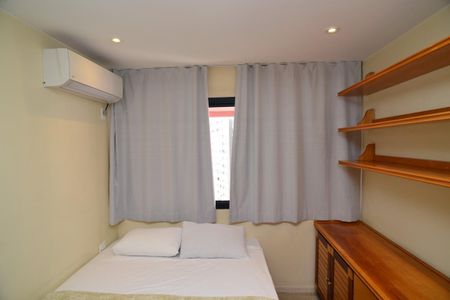 Apartamento à venda com 76m², 2 quartos e 2 vagas Apartamento à venda com 76m², 2 quartos e 2 vagasSuíte