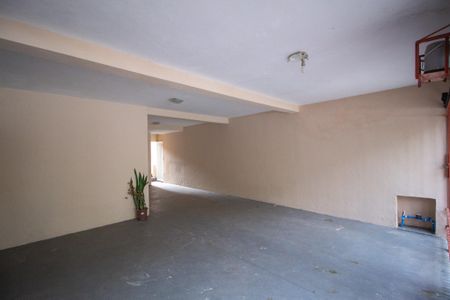 Casa para alugar com 200m², 3 quartos e 3 vagas Casa para alugar com 200m², 3 quartos e 3 vagasGaragem