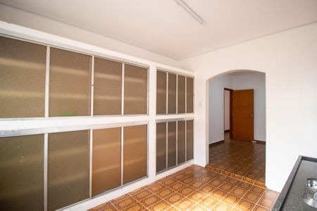 Casa para alugar com 200m², 3 quartos e 3 vagas Casa para alugar com 200m², 3 quartos e 3 vagasCozinha