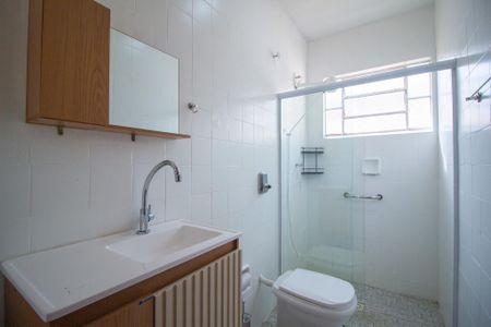Casa para alugar com 200m², 3 quartos e 3 vagas Casa para alugar com 200m², 3 quartos e 3 vagasBanheiro