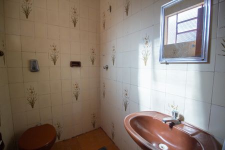 Casa para alugar com 200m², 3 quartos e 3 vagas Casa para alugar com 200m², 3 quartos e 3 vagasBanheiro da Suíte 2