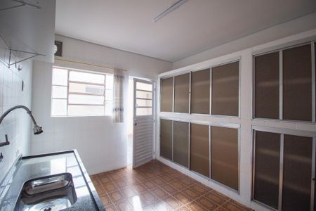 Casa para alugar com 200m², 3 quartos e 3 vagas Casa para alugar com 200m², 3 quartos e 3 vagasCozinha