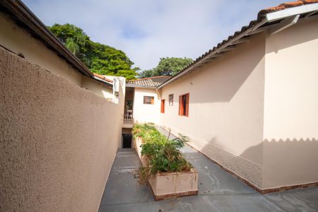 Casa para alugar com 200m², 3 quartos e 3 vagas Casa para alugar com 200m², 3 quartos e 3 vagasQuintal