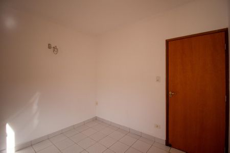 Casa para alugar com 200m², 3 quartos e 3 vagas Casa para alugar com 200m², 3 quartos e 3 vagasSuíte 2