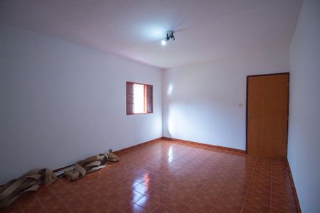 Casa para alugar com 200m², 3 quartos e 3 vagas Casa para alugar com 200m², 3 quartos e 3 vagasQuarto