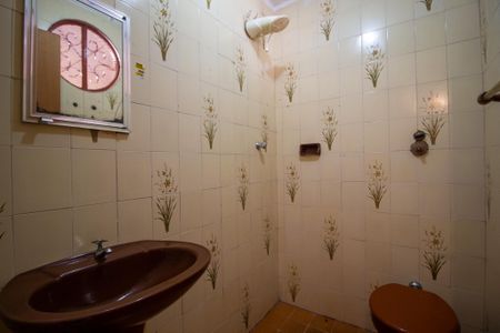 Casa para alugar com 200m², 3 quartos e 3 vagas Casa para alugar com 200m², 3 quartos e 3 vagasBanheiro da Suíte