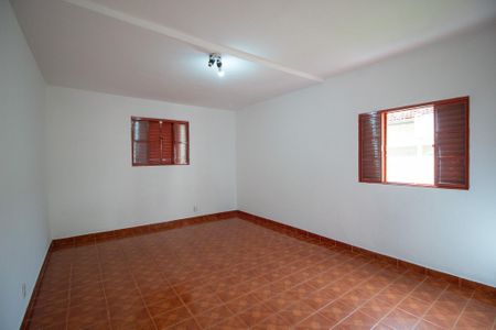Casa para alugar com 200m², 3 quartos e 3 vagas Casa para alugar com 200m², 3 quartos e 3 vagasQuarto