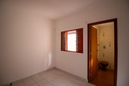 Casa para alugar com 200m², 3 quartos e 3 vagas Casa para alugar com 200m², 3 quartos e 3 vagasSuíte 2