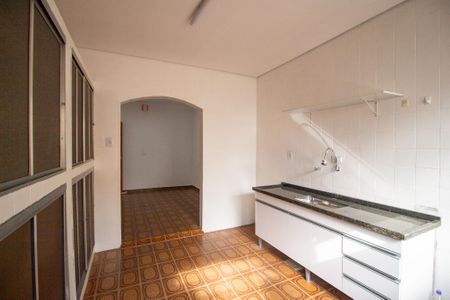 Casa para alugar com 200m², 3 quartos e 3 vagas Casa para alugar com 200m², 3 quartos e 3 vagasCozinha