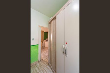 Quarto 2 de casa para alugar com 2 quartos, 50m² em Niterói, Canoas