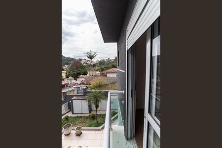 Casa de condomínio à venda com 108m², 3 quartos e 2 vagas Casa de condomínio à venda com 108m², 3 quartos e 2 vagasSuíte