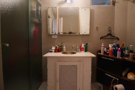 Apartamento para alugar com 60m², 2 quartos e sem vaga Apartamento para alugar com 60m², 2 quartos e sem vagaBanheiro