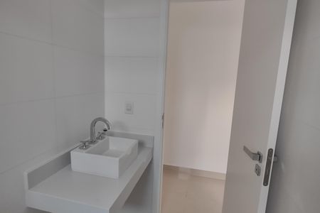 Apartamento à venda com 117m², 2 quartos e 2 vagasBanheiro da Suíte 2
