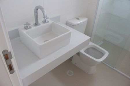 Apartamento à venda com 117m², 2 quartos e 2 vagasBanheiro da Suíte 1