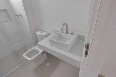 Apartamento à venda com 117m², 2 quartos e 2 vagasBanheiro da Suíte 2