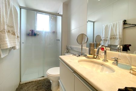 Apartamento para alugar com 100m², 3 quartos e 2 vagas Apartamento para alugar com 100m², 3 quartos e 2 vagasBanheiro da Suíte 1