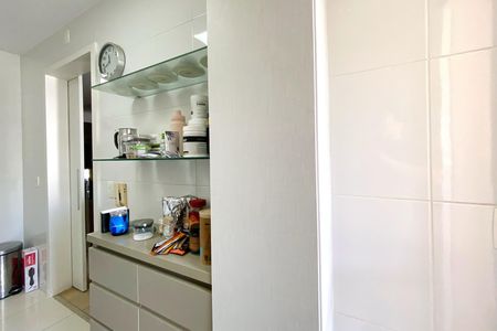 Apartamento para alugar com 100m², 3 quartos e 2 vagas Apartamento para alugar com 100m², 3 quartos e 2 vagasCozinha