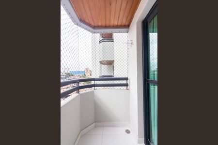 Sacada de apartamento para alugar com 2 quartos, 55m² em Quitaúna, Osasco