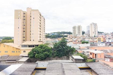 Vista  de apartamento para alugar com 2 quartos, 55m² em Quitaúna, Osasco
