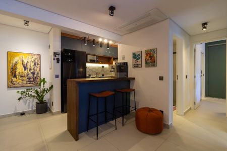 Apartamento à venda com 70m², 2 quartos e 1 vaga Apartamento à venda com 70m², 2 quartos e 1 vagaSala