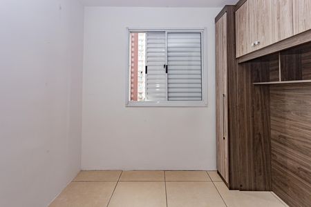 Quarto 1 de apartamento para alugar com 2 quartos, 50m² em Taboão, São Paulo