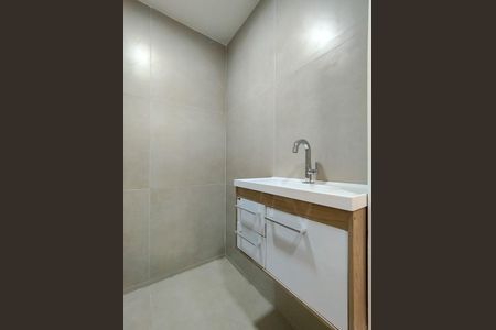 Apartamento para alugar com 32m², 1 quarto e sem vaga Apartamento para alugar com 32m², 1 quarto e sem vagaBanheiro social