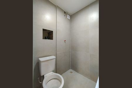 Apartamento para alugar com 32m², 1 quarto e sem vaga Apartamento para alugar com 32m², 1 quarto e sem vagaBanheiro social