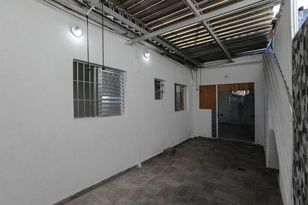 Casa para alugar com 128m², 3 quartos e 1 vaga Casa para alugar com 128m², 3 quartos e 1 vagaÁrea de Serviço