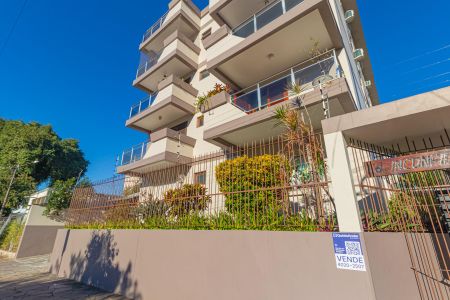 Apartamento à venda com 183m², 3 quartos e 1 vaga Apartamento à venda com 183m², 3 quartos e 1 vagaFachada