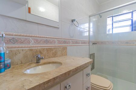 Apartamento à venda com 183m², 3 quartos e 1 vaga Apartamento à venda com 183m², 3 quartos e 1 vagaBanheiro Social
