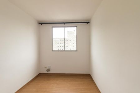 Quarto 2 de apartamento para alugar com 2 quartos, 52m² em Pinheirinho, Curitiba