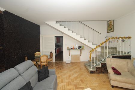 Sala de casa para alugar com 3 quartos, 185m² em Jardim da Gloria, São Paulo