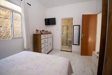 Casa à venda com 225m², 3 quartos e 6 vagas Casa à venda com 225m², 3 quartos e 6 vagasQuarto Suíte