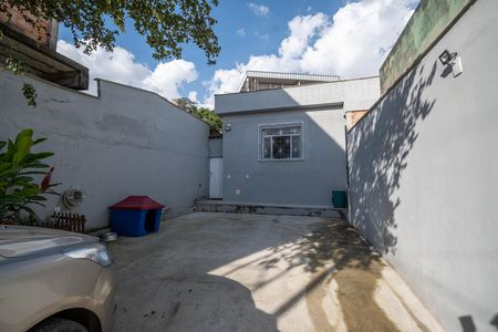 Casa à venda com 225m², 3 quartos e 6 vagas Casa à venda com 225m², 3 quartos e 6 vagasGaragem