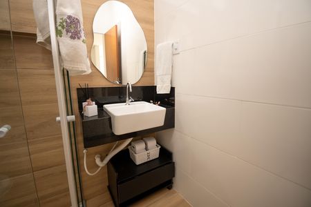 Casa à venda com 225m², 3 quartos e 6 vagas Casa à venda com 225m², 3 quartos e 6 vagasBanheiro