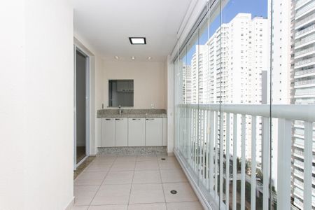 Apartamento à venda com 73m², 3 quartos e 1 vaga Apartamento à venda com 73m², 3 quartos e 1 vagaVaranda