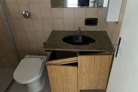 Apartamento para alugar com 65m², 2 quartos e 1 vaga Apartamento para alugar com 65m², 2 quartos e 1 vagaBanheiro