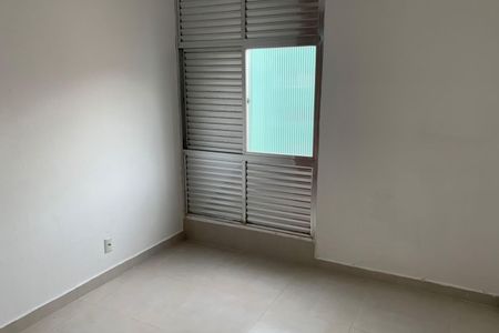 Quarto 2 de apartamento para alugar com 2 quartos, 65m² em José Menino, Santos